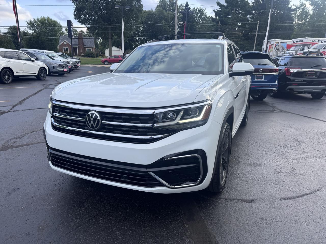 Volkswagen Atlas 2021.5 3.6L V6 SE w/Technology R-Line 4MOTION 2021