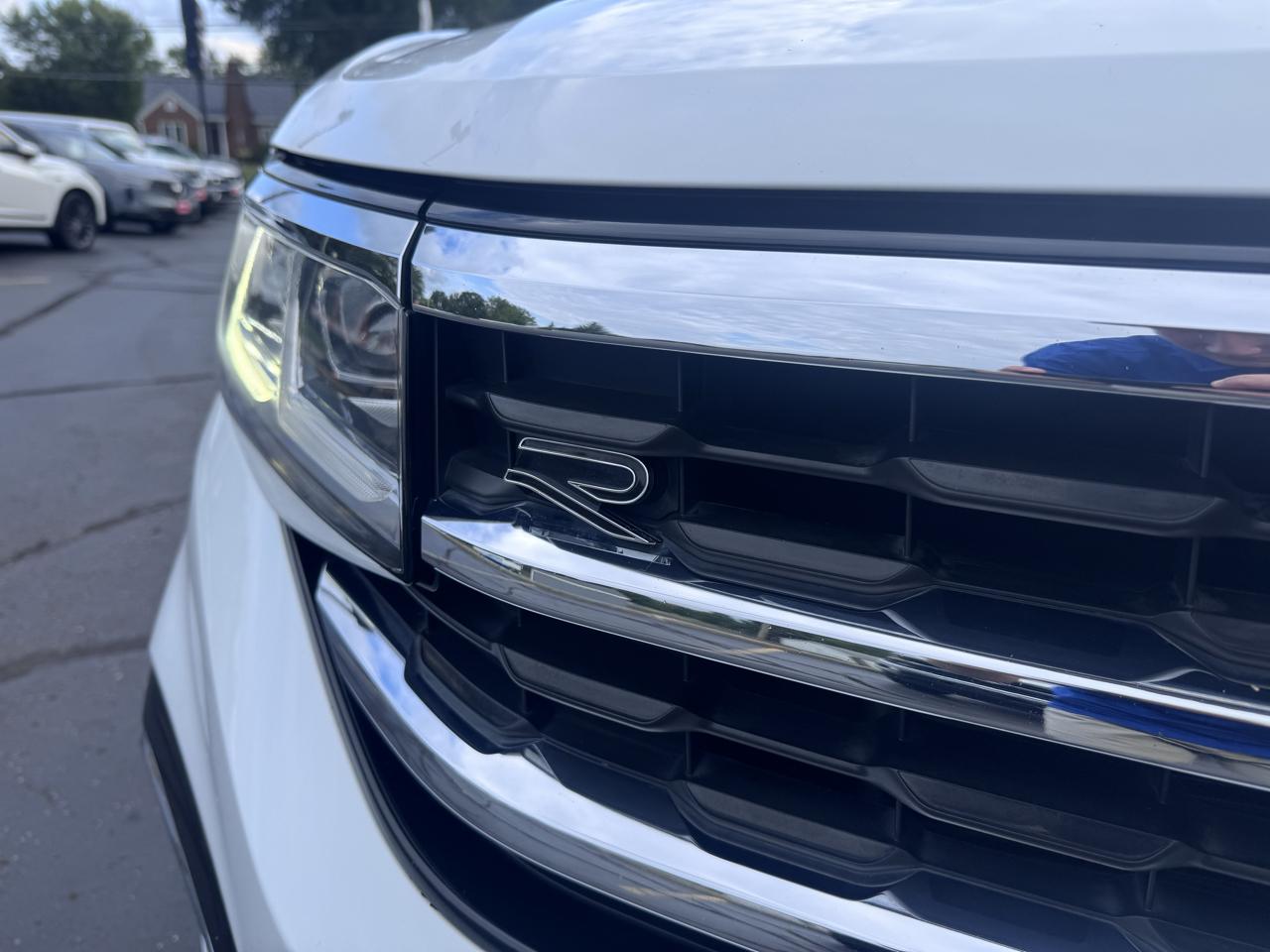 Volkswagen Atlas 2021.5 3.6L V6 SE w/Technology R-Line 4MOTION 2021