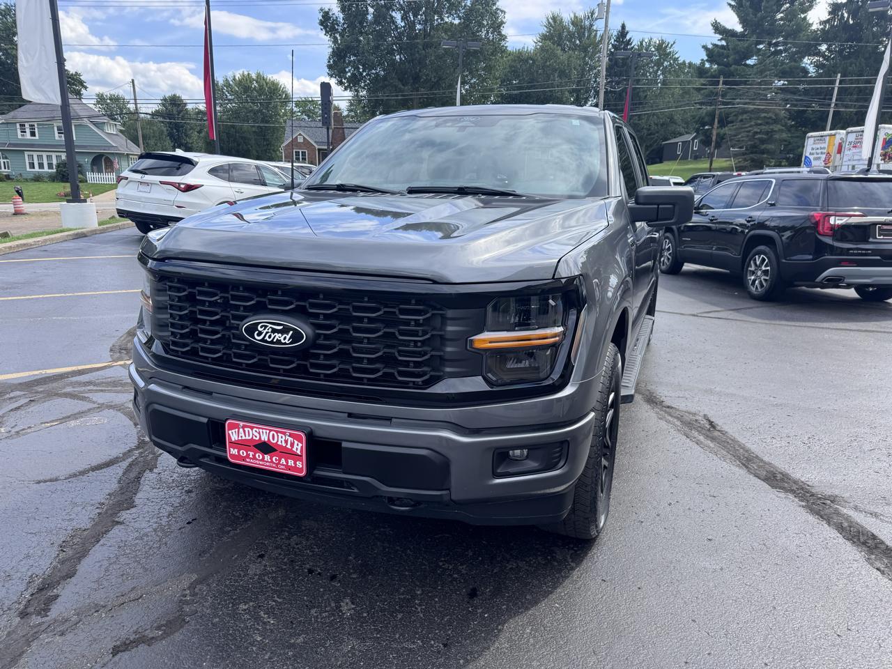 Ford F-150 STX 4WD SuperCrew 5.5' Box 2024