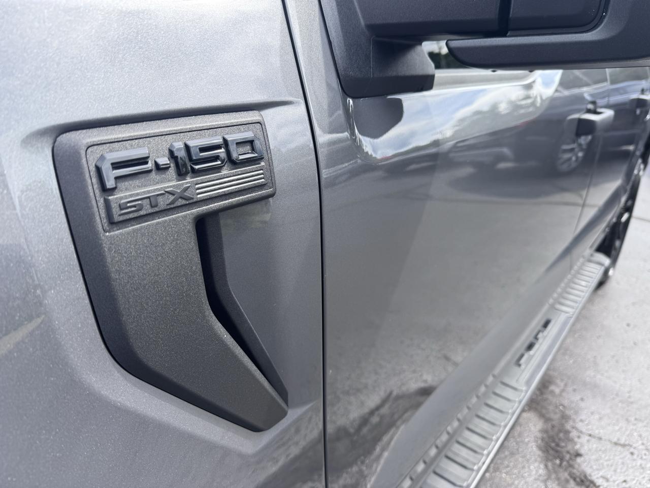 Ford F-150 STX 4WD SuperCrew 5.5' Box 2024