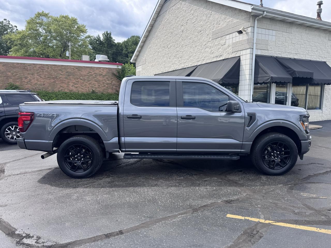Ford F-150 STX 4WD SuperCrew 5.5' Box 2024