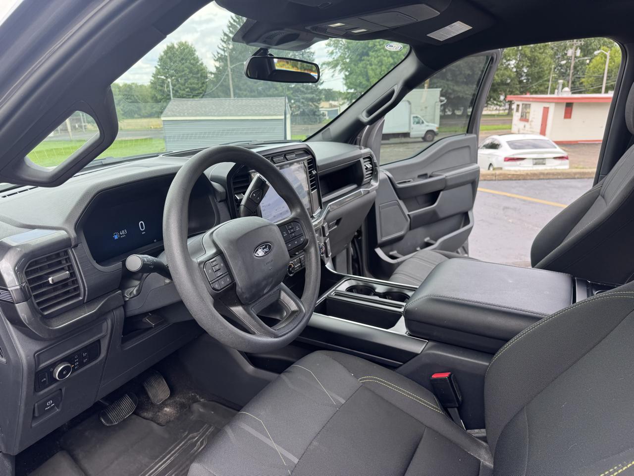 Ford F-150 STX 4WD SuperCrew 5.5' Box 2024