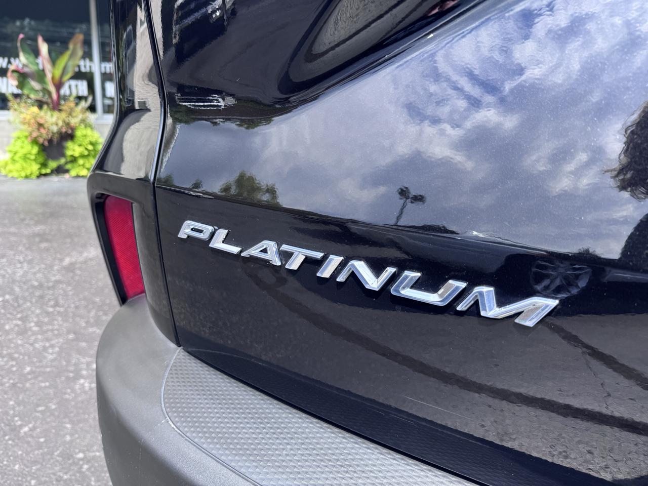 Ford Escape Platinum AWD 2025