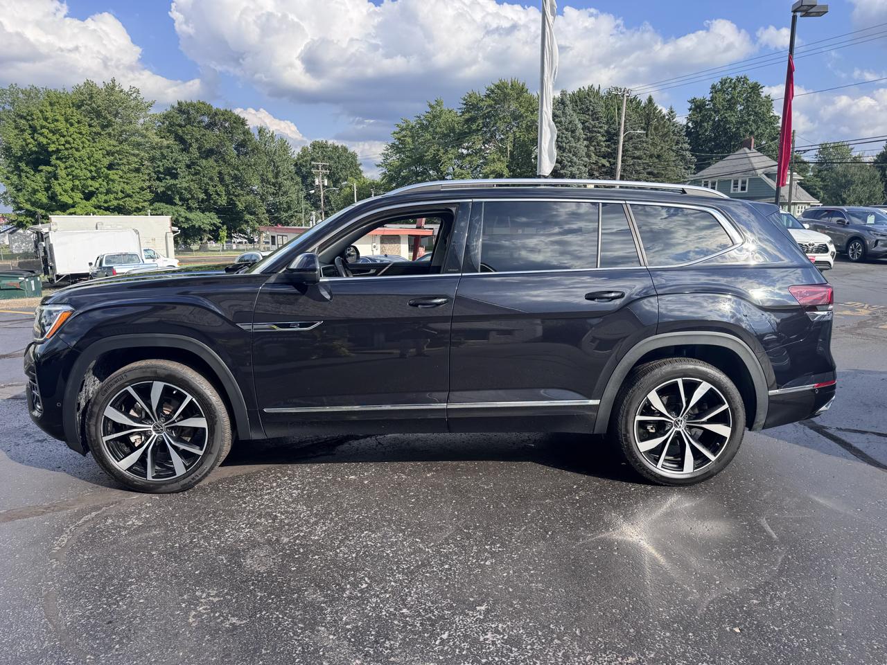 Volkswagen Atlas 2.0T SEL Premium R-Line 4MOTION 2024