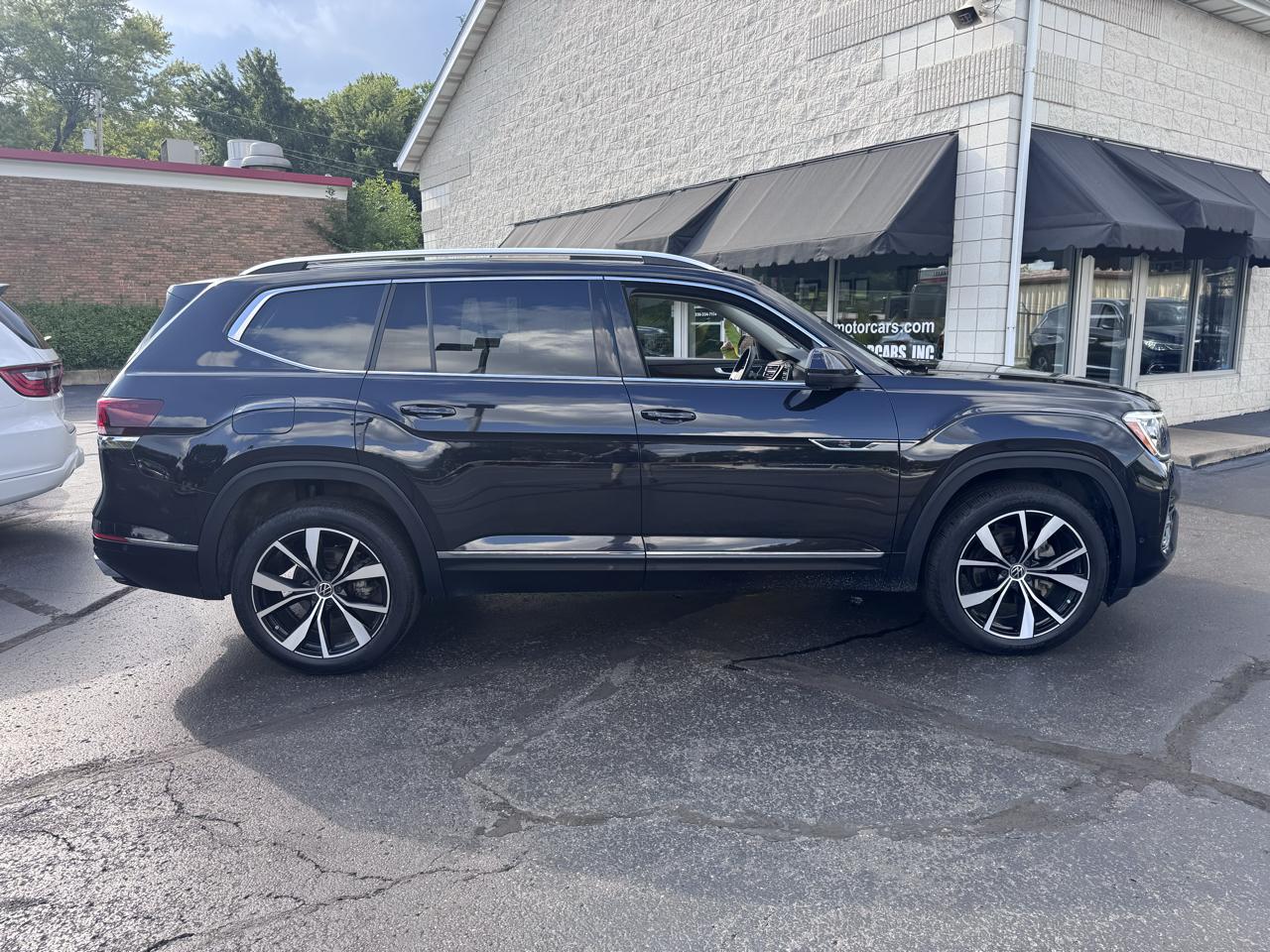 Volkswagen Atlas 2.0T SEL Premium R-Line 4MOTION 2024