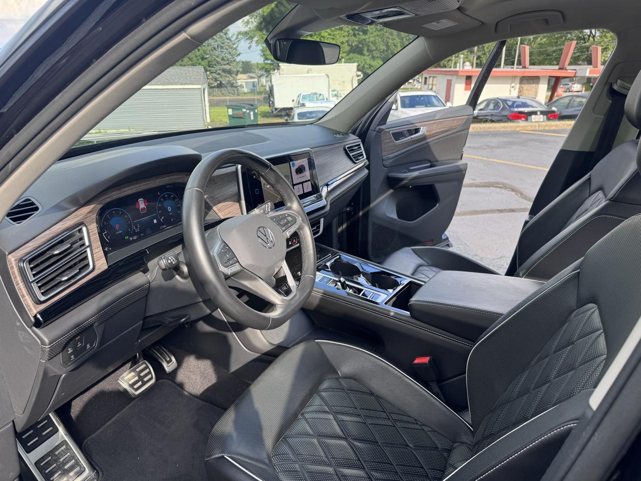 Volkswagen Atlas 2.0T SEL Premium R-Line 4MOTION 2024