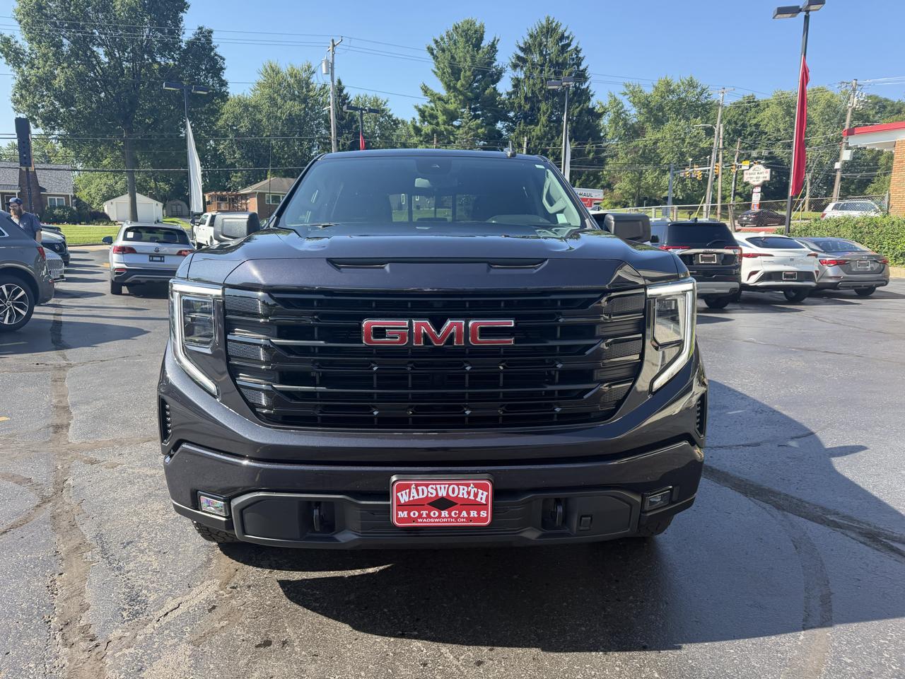 GMC Sierra 1500 4WD Crew Cab 147" Elevation 2025