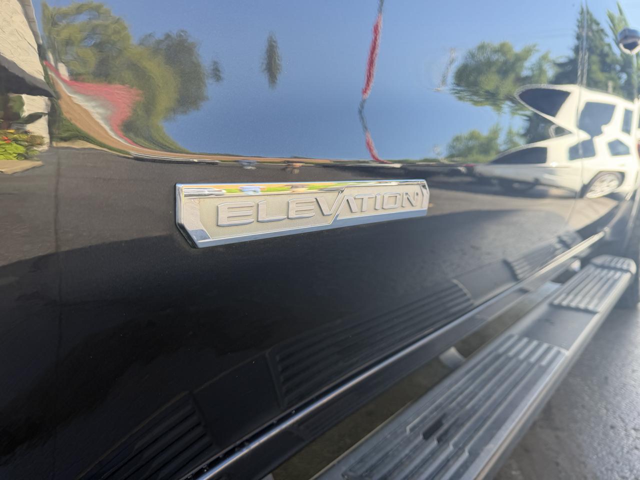 GMC Sierra 1500 4WD Crew Cab 147" Elevation 2025