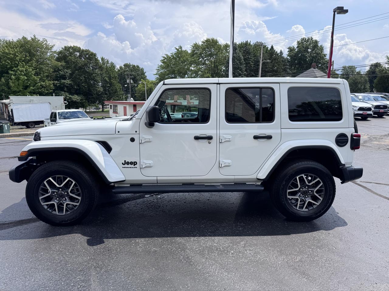 Jeep Wrangler Sahara 4 Door 4x4 2025