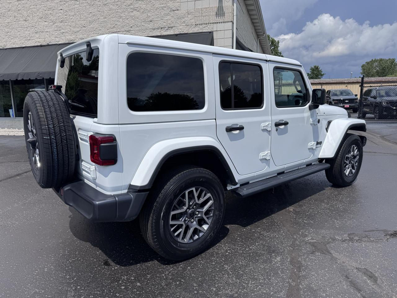 Jeep Wrangler Sahara 4 Door 4x4 2025