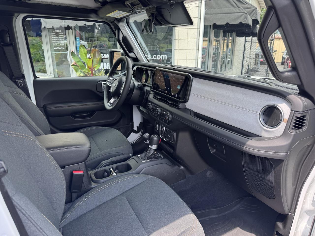 Jeep Wrangler Sahara 4 Door 4x4 2025