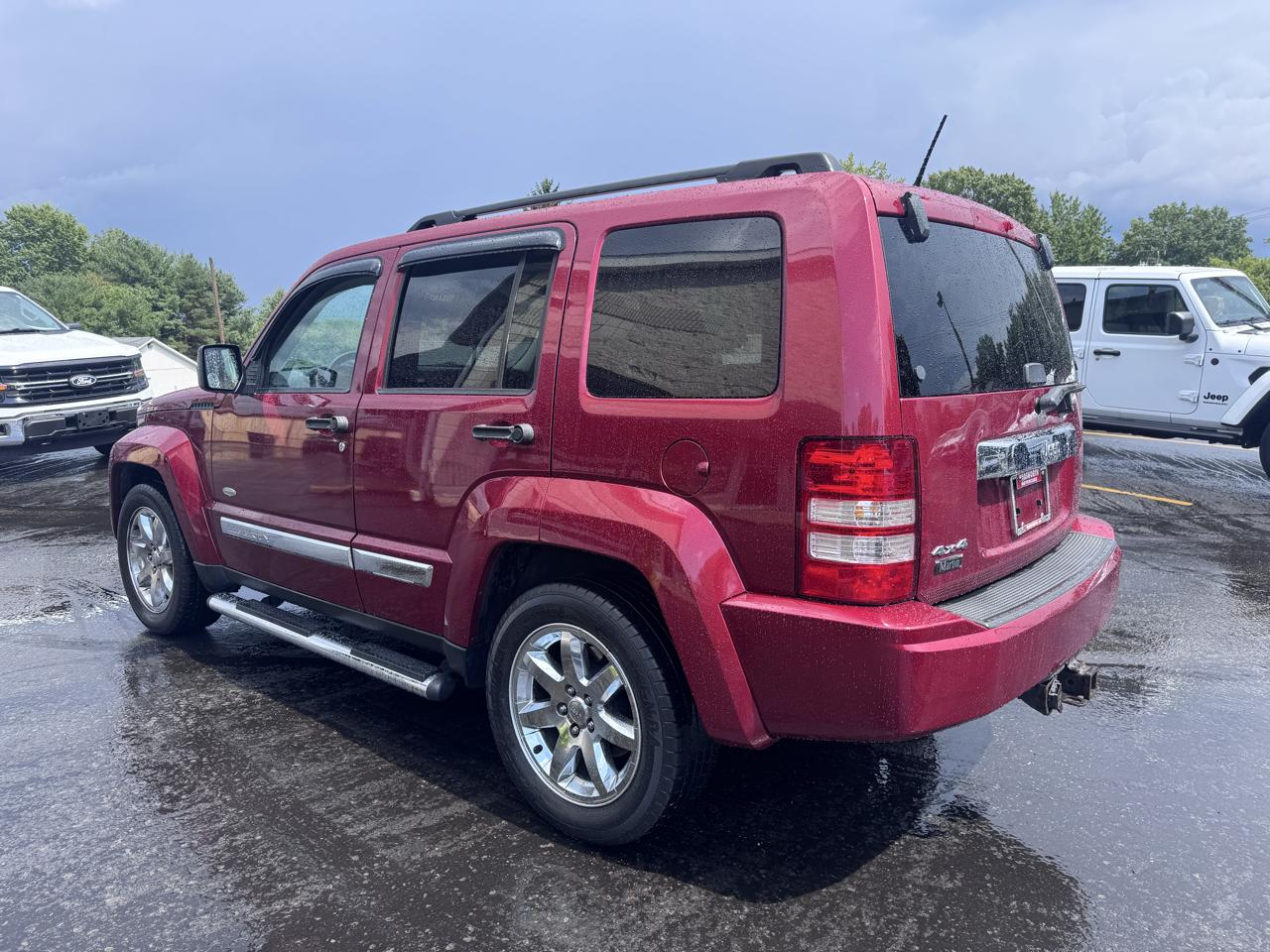 Jeep Liberty 4WD 4dr Sport Latitude 2012