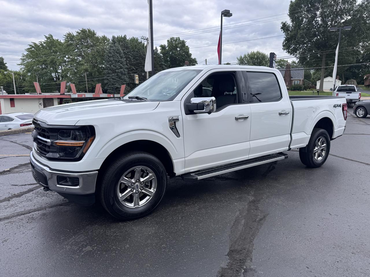 Ford F-150 XLT 4WD SuperCrew 6.5' Box 2024