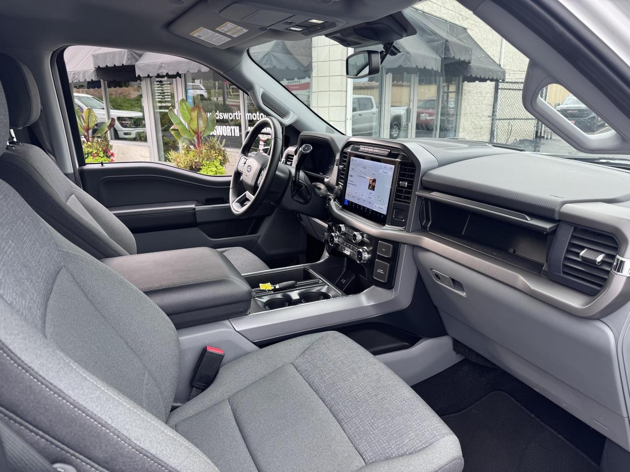 Ford F-150 XLT 4WD SuperCrew 6.5' Box 2024