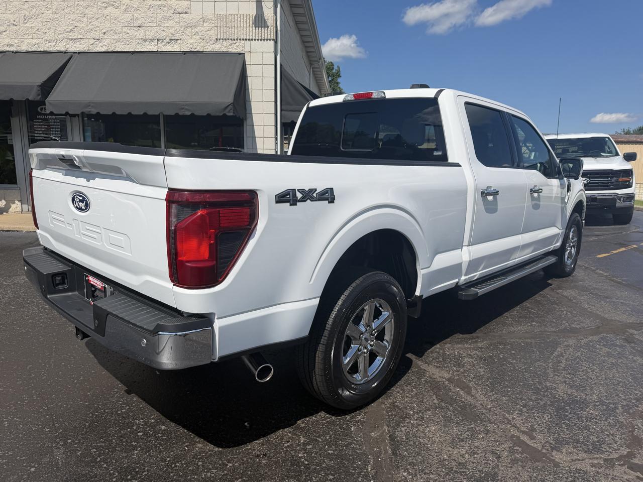 Ford F-150 XLT 4WD SuperCrew 6.5' Box 2024