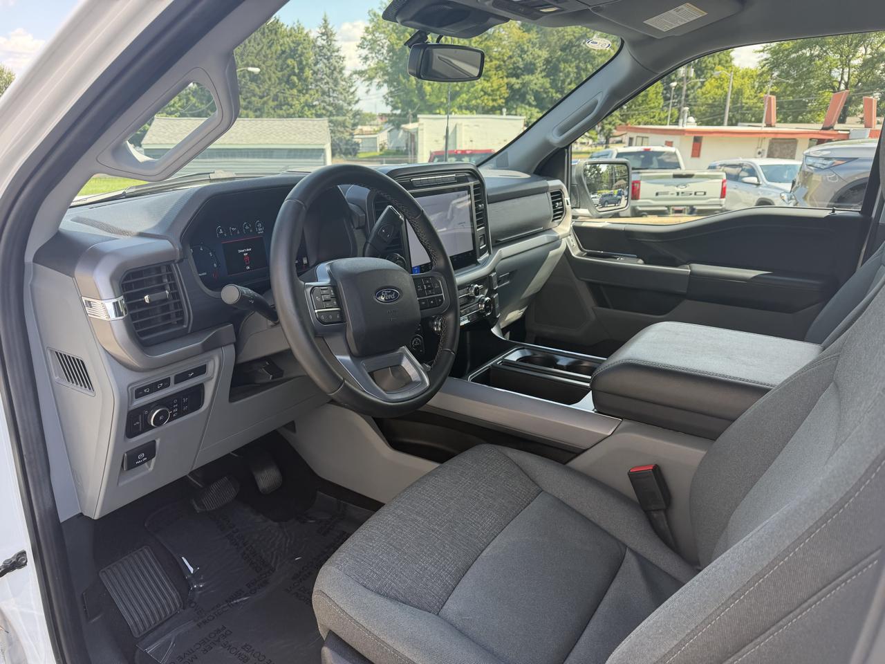 Ford F-150 XLT 4WD SuperCrew 6.5' Box 2024