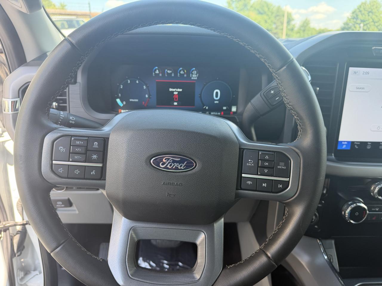 Ford F-150 XLT 4WD SuperCrew 6.5' Box 2024