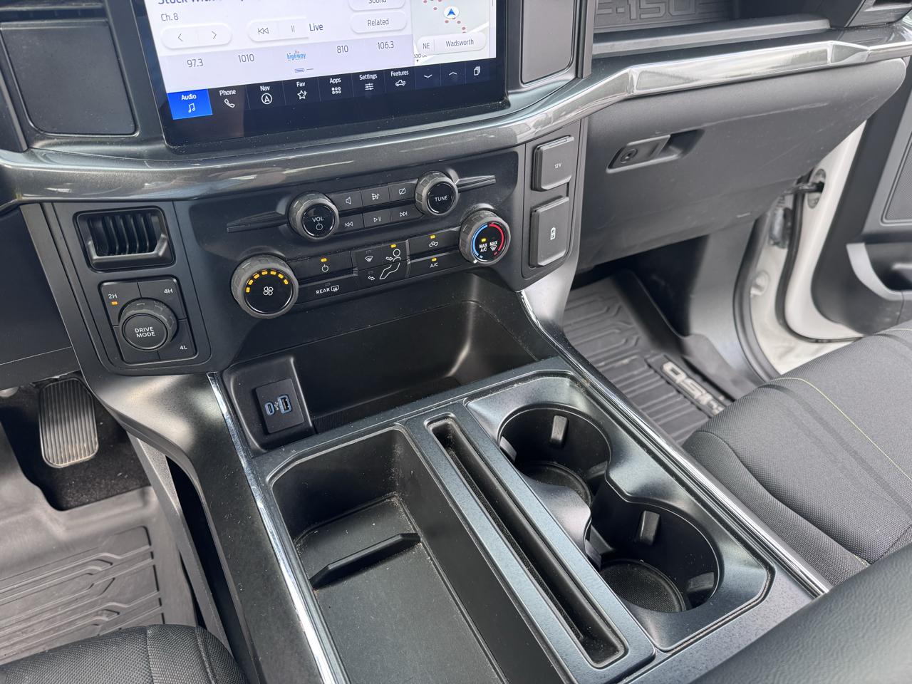 Ford F-150 STX SuperCrew 4WD 2024
