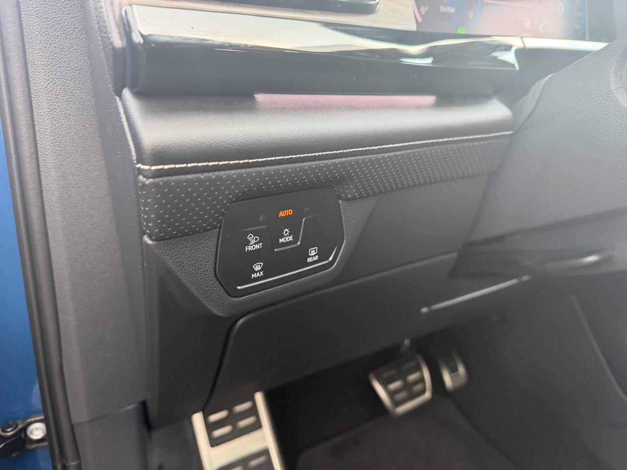 Volkswagen Atlas 2.0T SEL Premium R-Line 4MOTION 2026