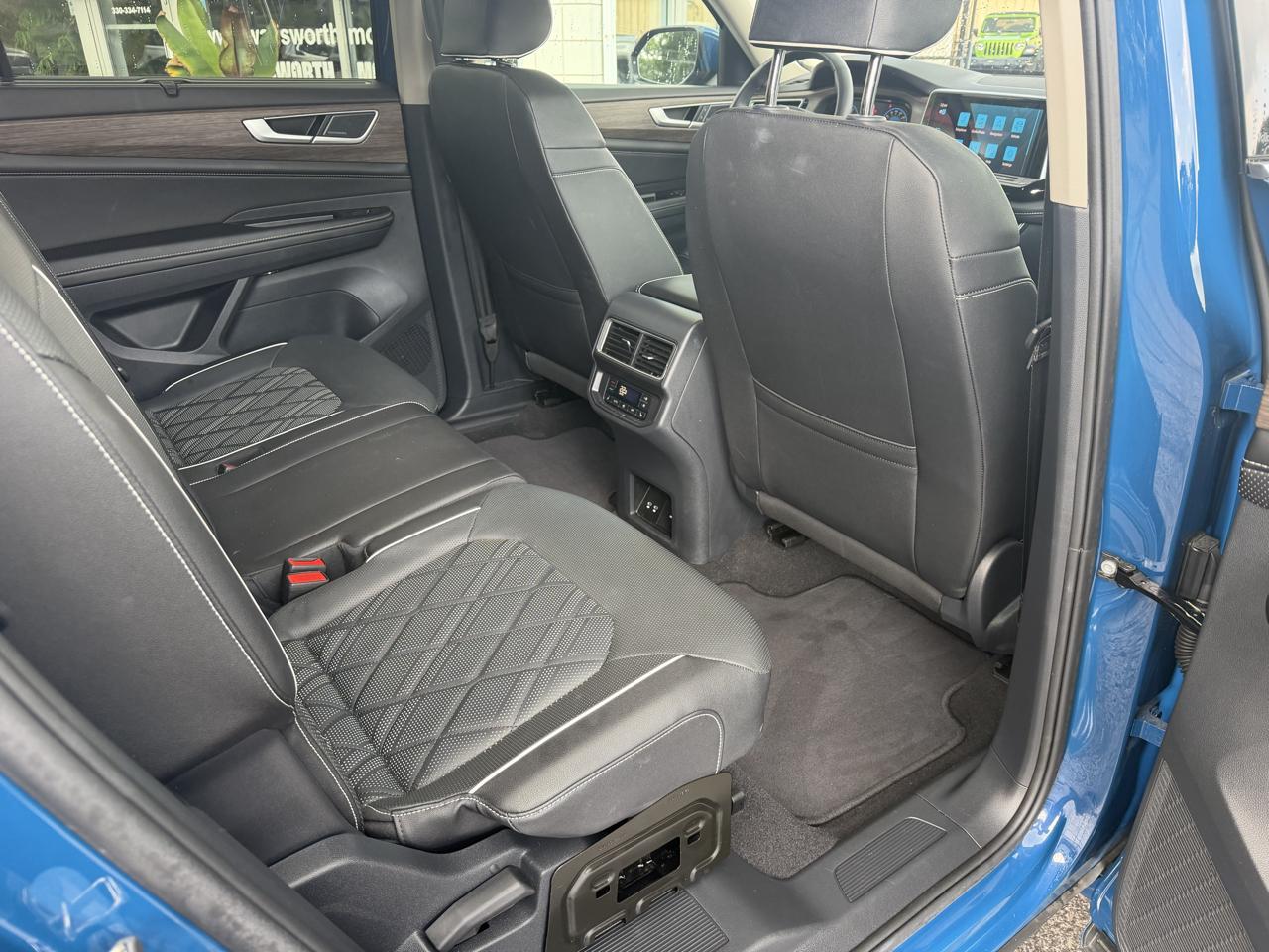Volkswagen Atlas 2.0T SEL Premium R-Line 4MOTION 2026