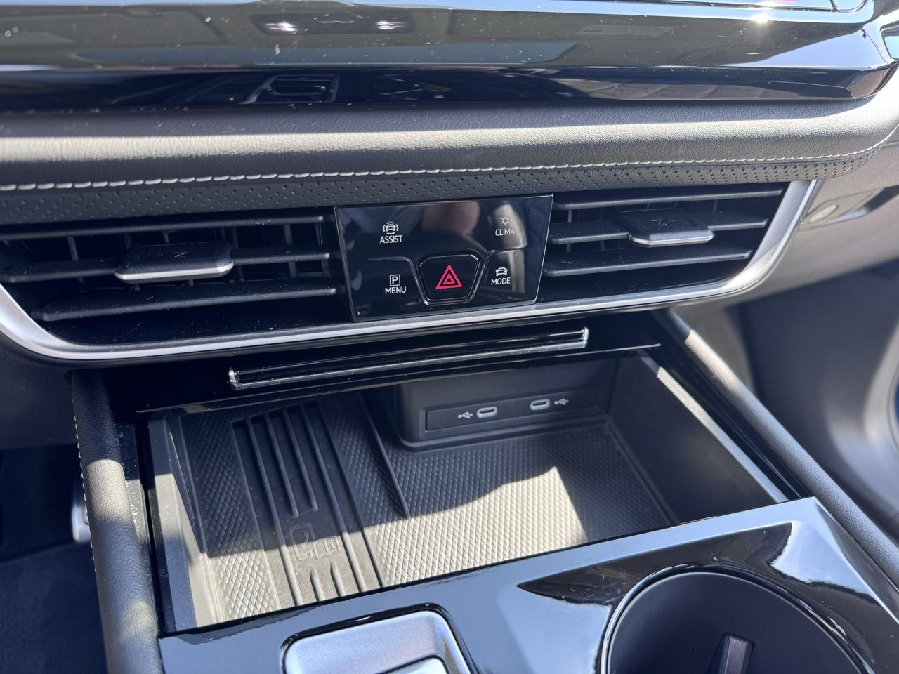 Volkswagen Atlas 2.0T SEL Premium R-Line 4MOTION 2026
