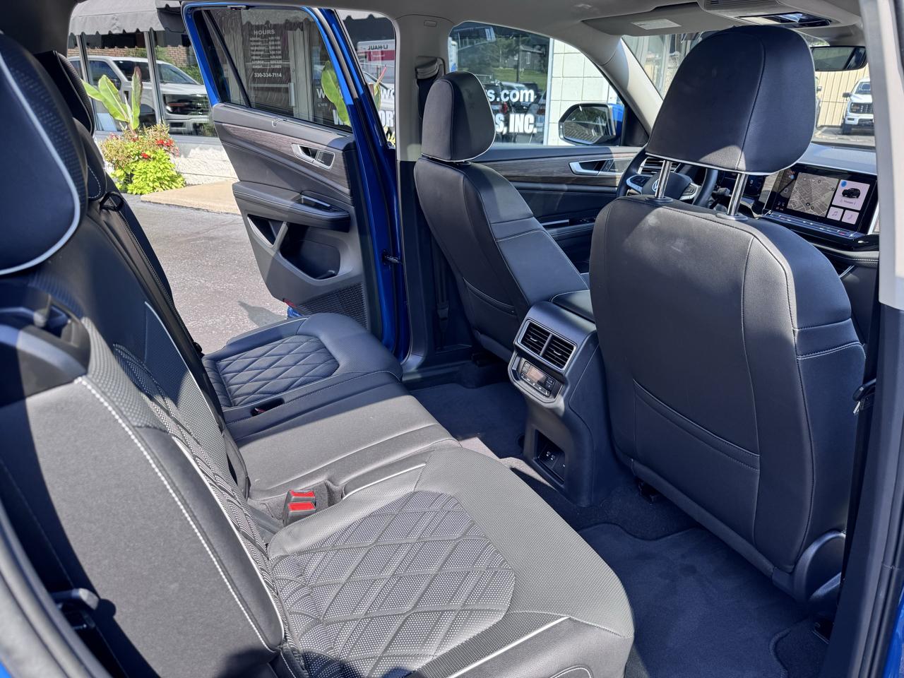 Volkswagen Atlas 2.0T SEL Premium R-Line 4MOTION 2026