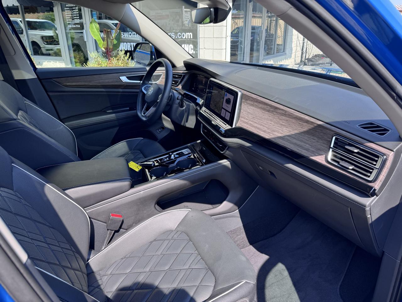 Volkswagen Atlas 2.0T SEL Premium R-Line 4MOTION 2026