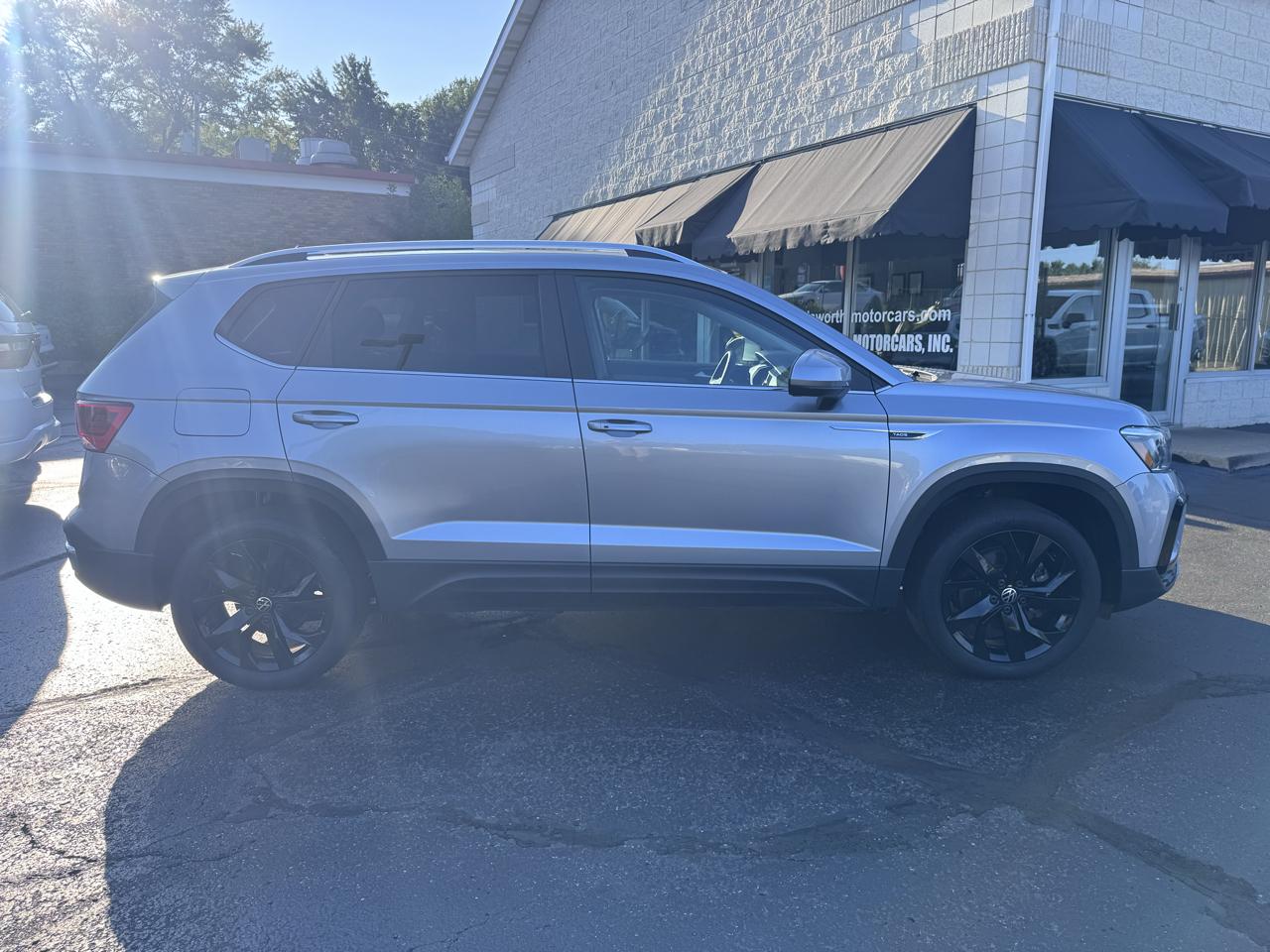 Volkswagen Taos SE FWD 2023