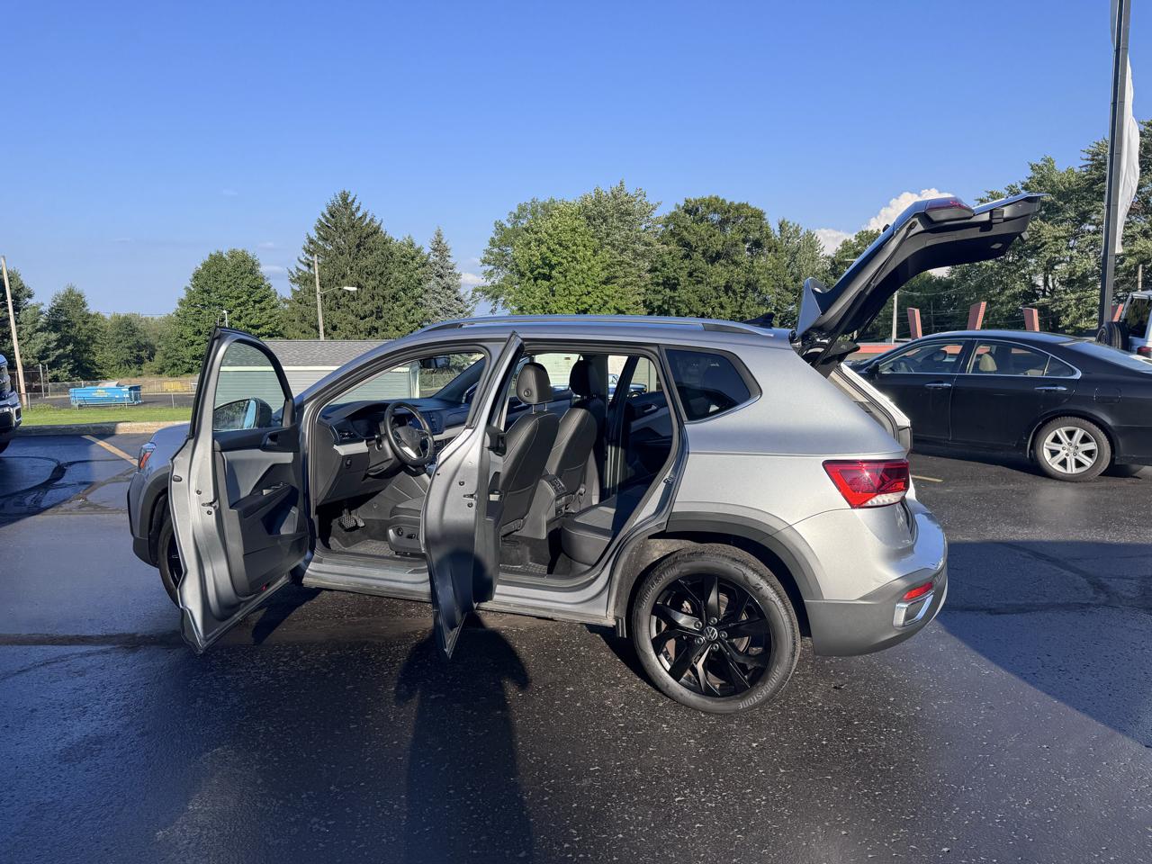 Volkswagen Taos SE FWD 2023