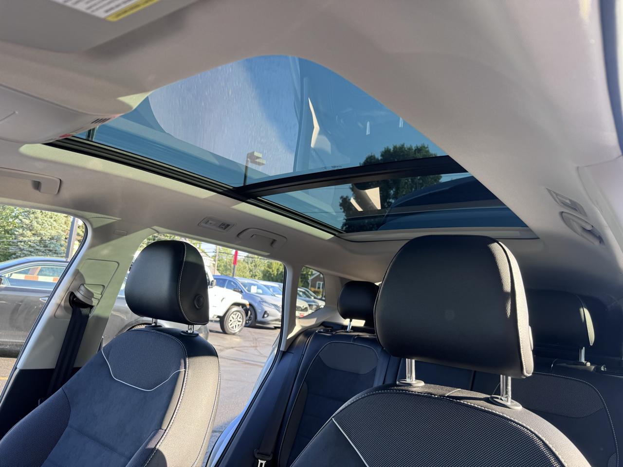 Volkswagen Taos SE FWD 2023