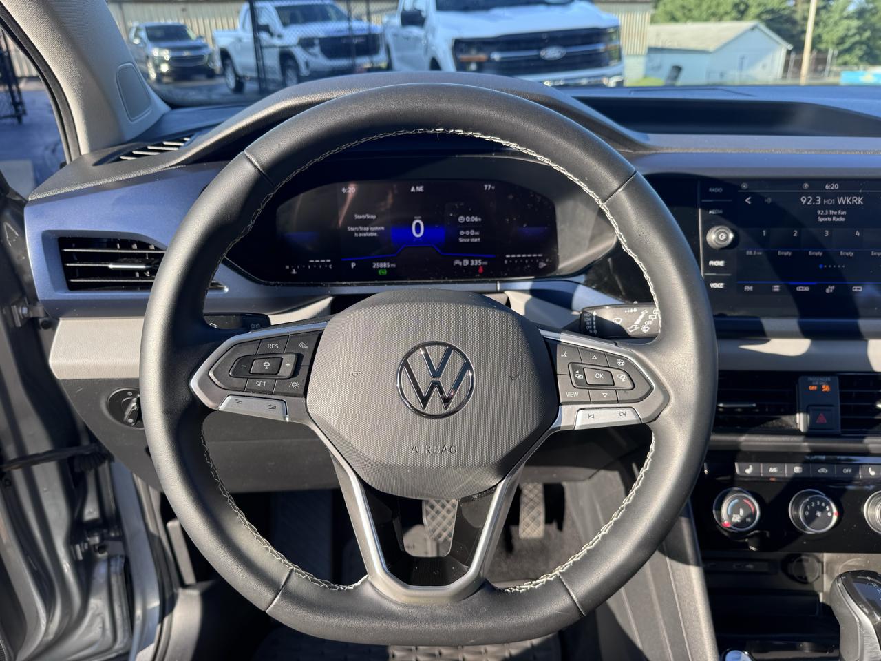 Volkswagen Taos SE FWD 2023