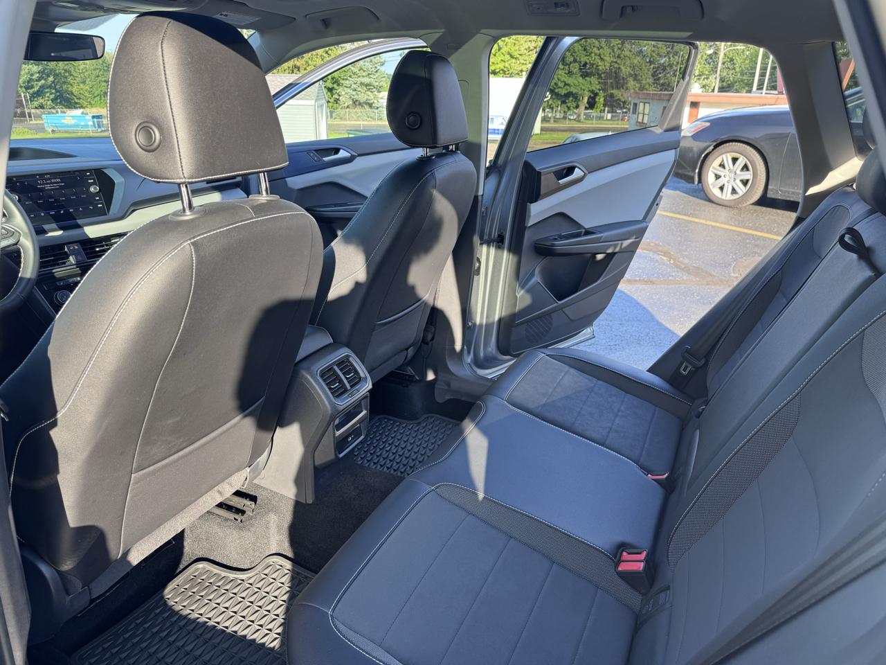 Volkswagen Taos SE FWD 2023