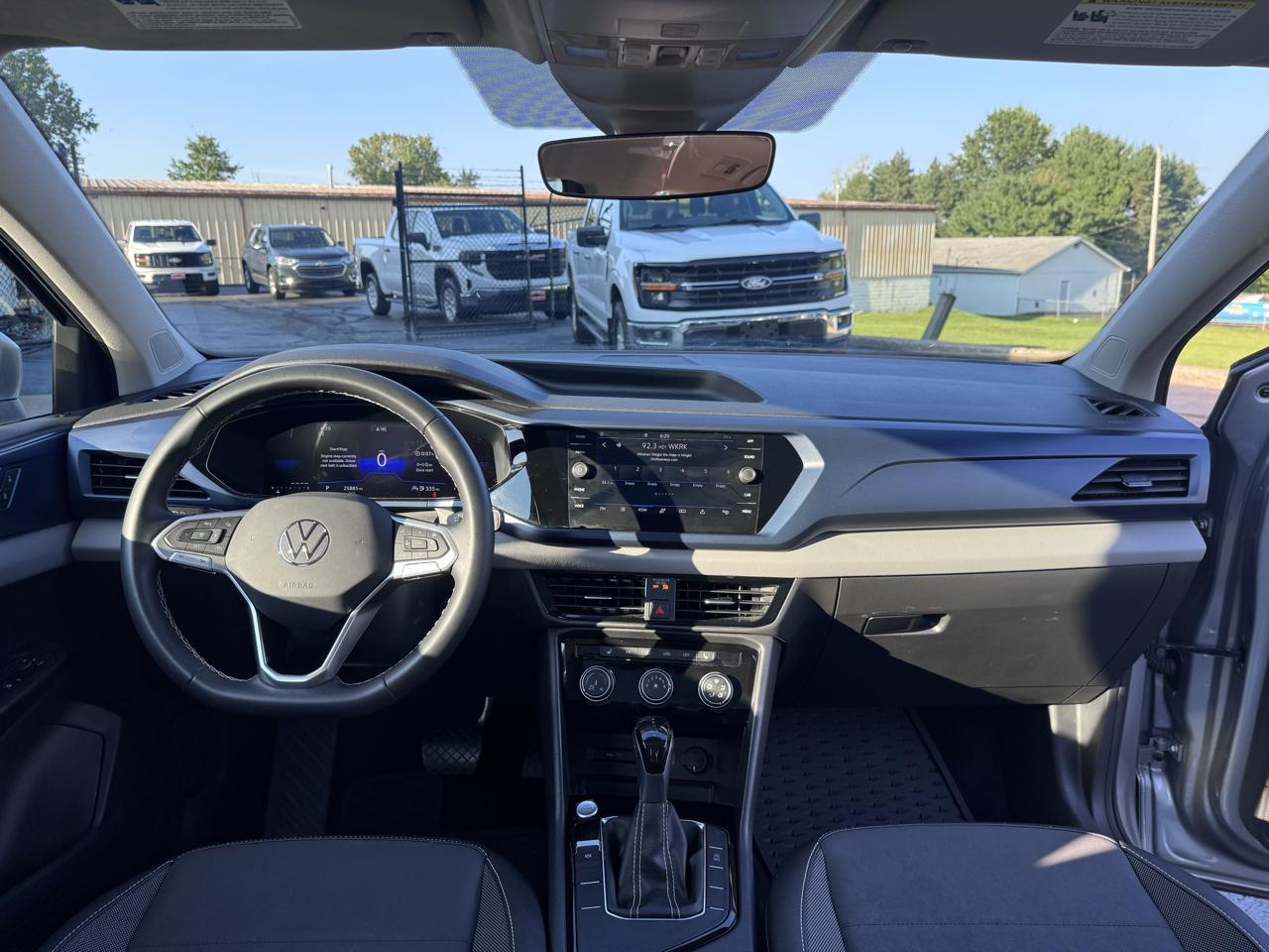 Volkswagen Taos SE FWD 2023