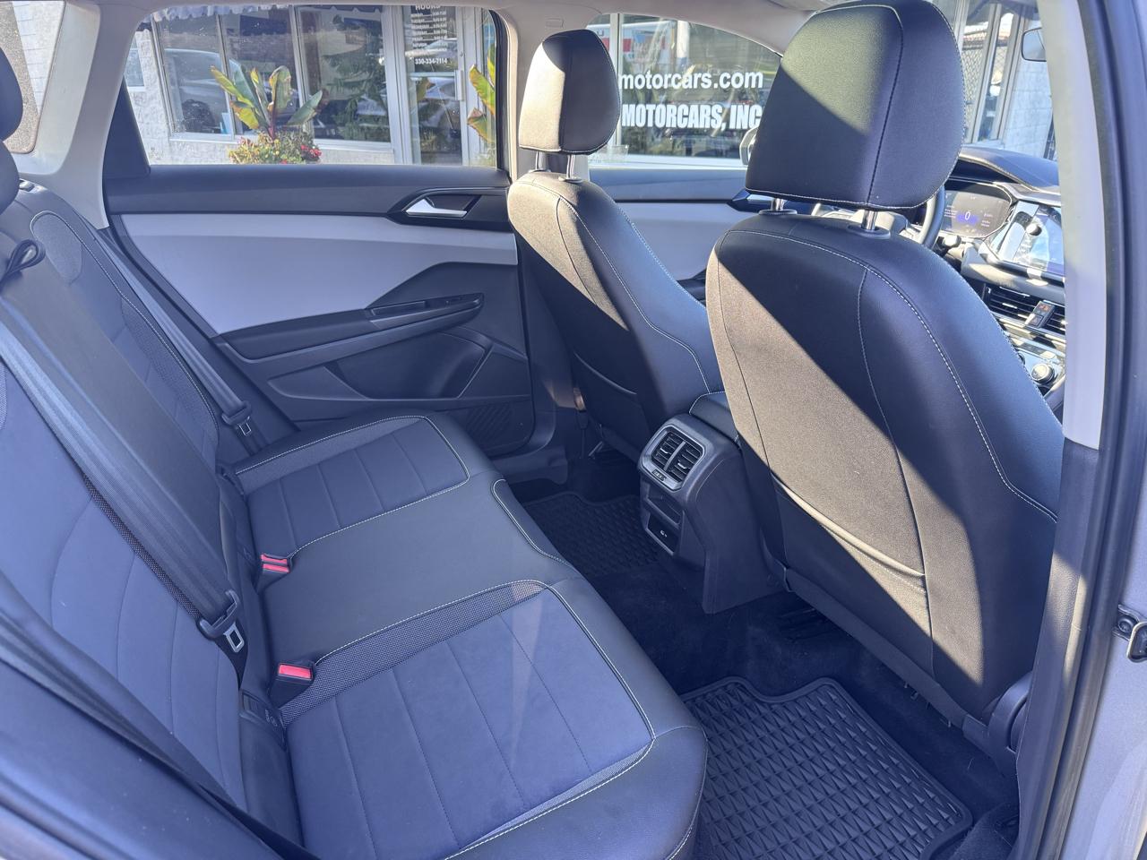 Volkswagen Taos SE FWD 2023
