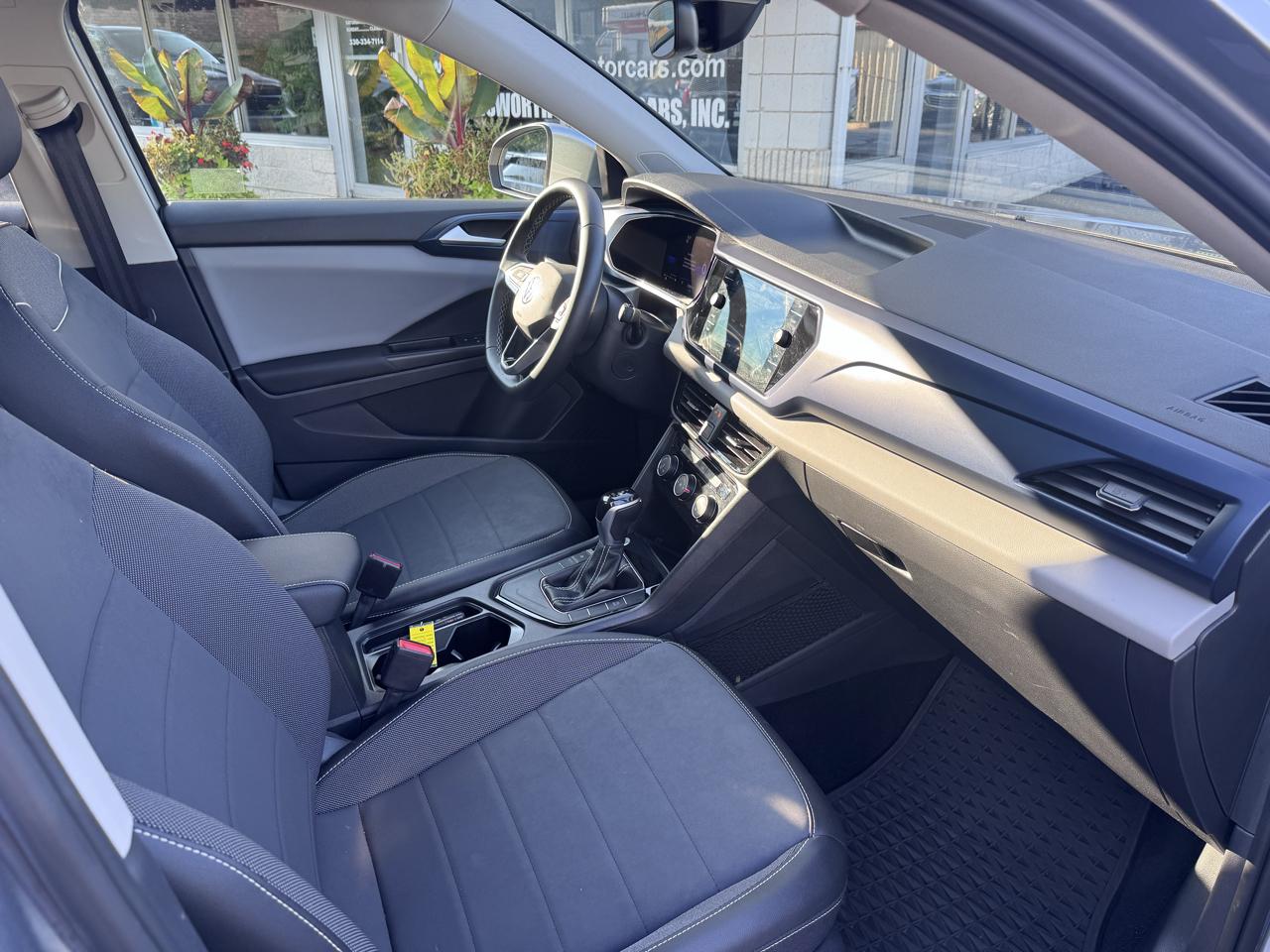Volkswagen Taos SE FWD 2023