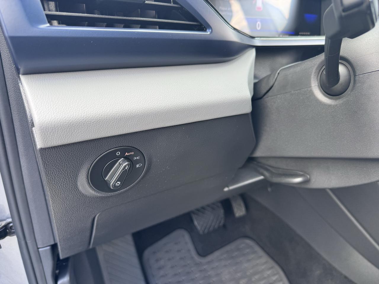 Volkswagen Taos SE FWD 2023