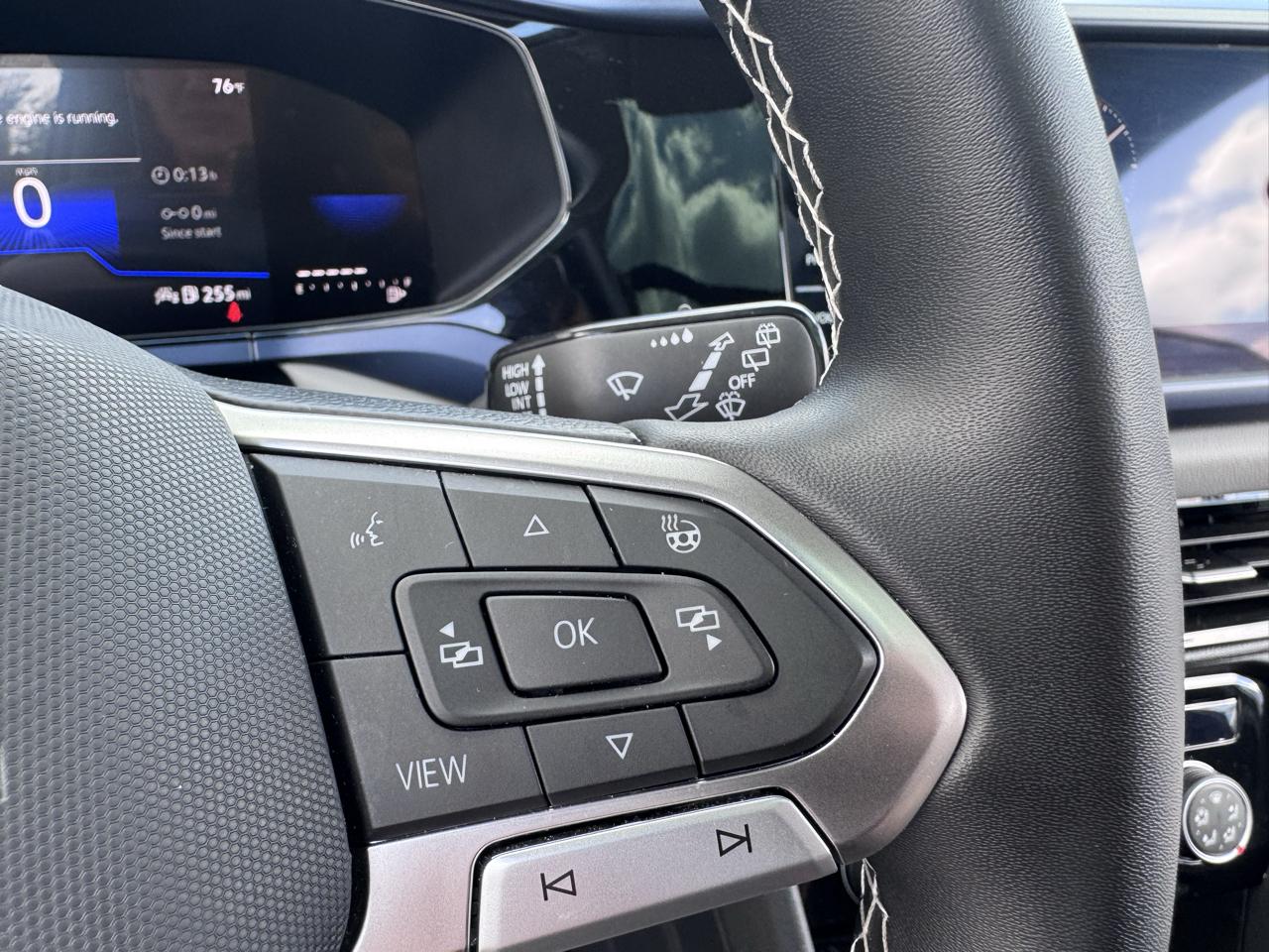 Volkswagen Taos SE FWD 2023