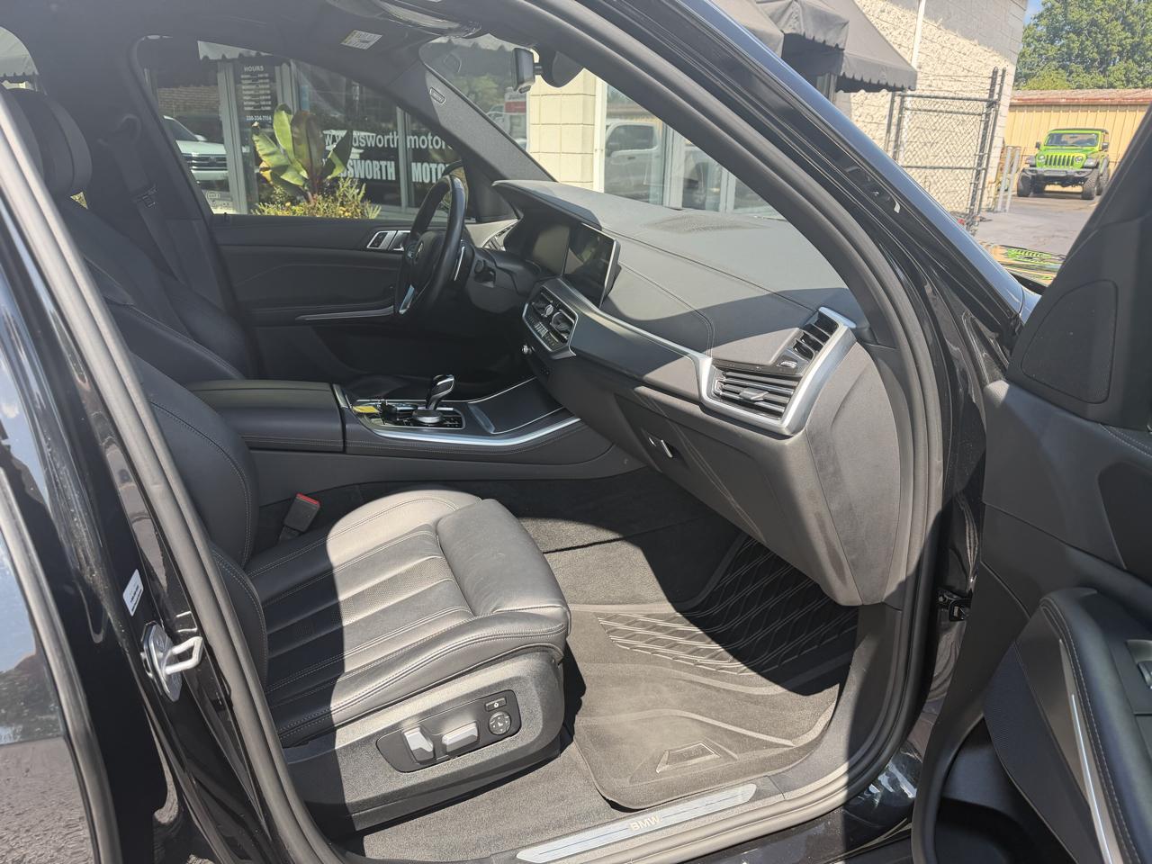 BMW X5 xDrive40i Sports Activity Vehicle 2022
