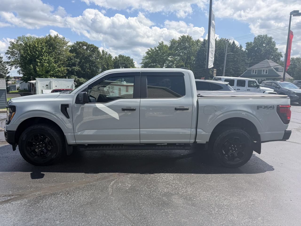 Ford F-150 4WD SuperCrew 145" STX 2024