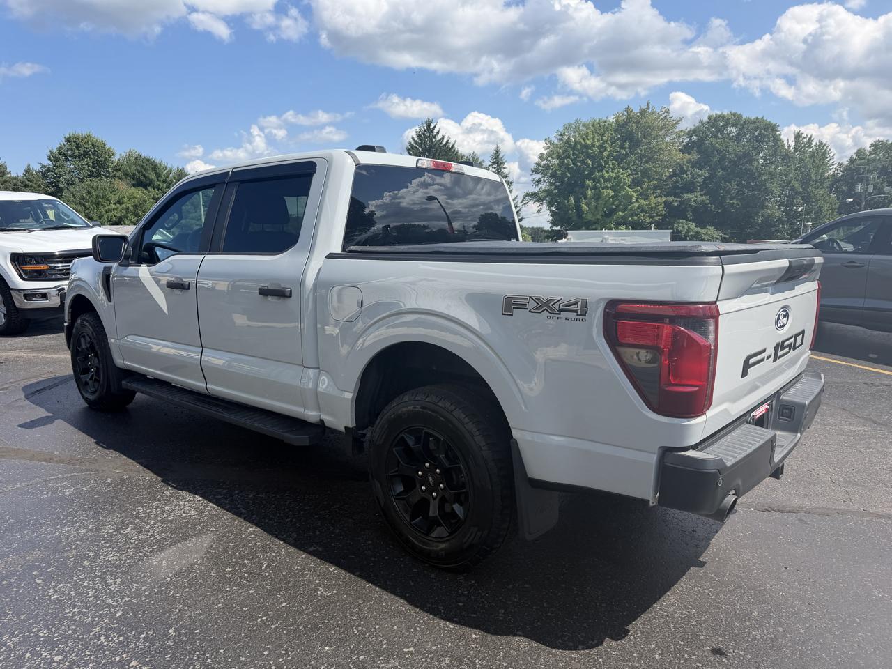 Ford F-150 4WD SuperCrew 145" STX 2024