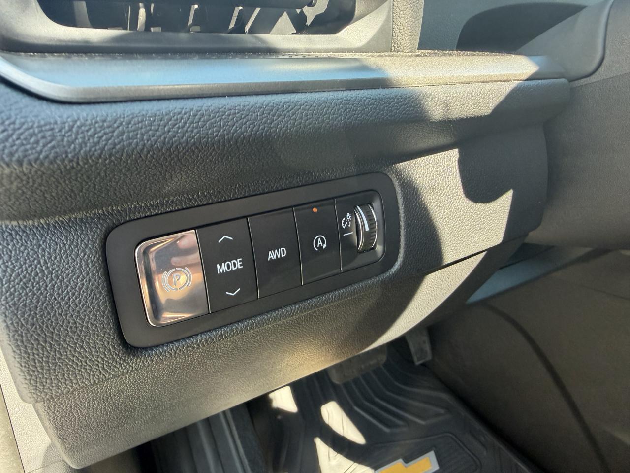 Chevrolet Traverse AWD 4dr LT 2026
