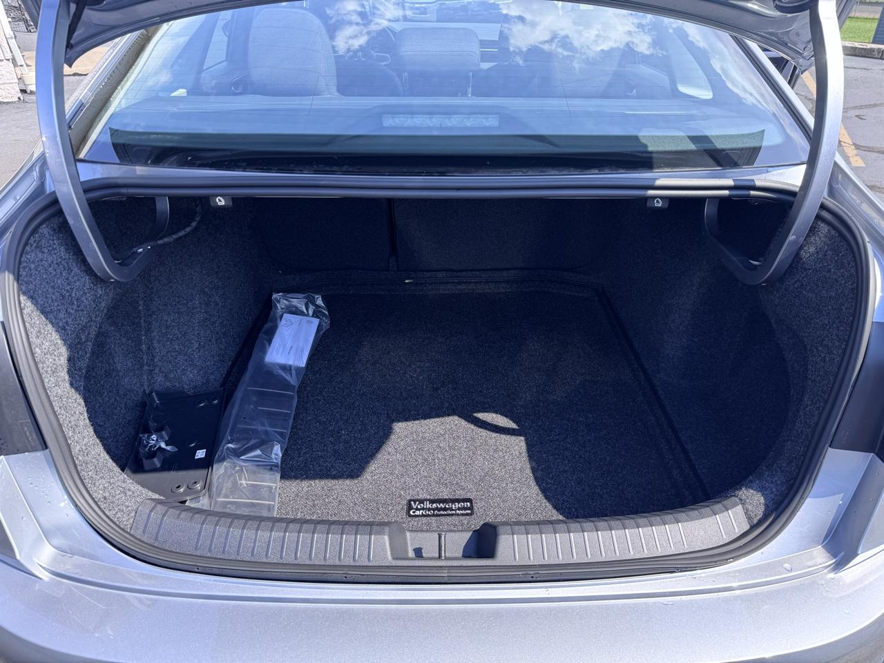 Volkswagen Jetta S Auto 2026