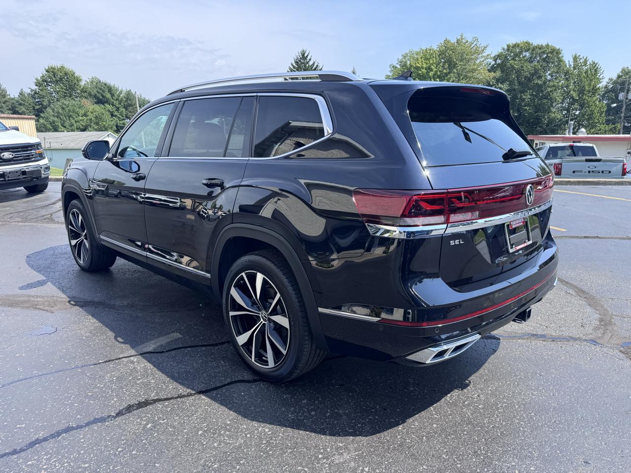 Volkswagen Atlas 2.0T SEL Premium R-Line 4MOTION 2026