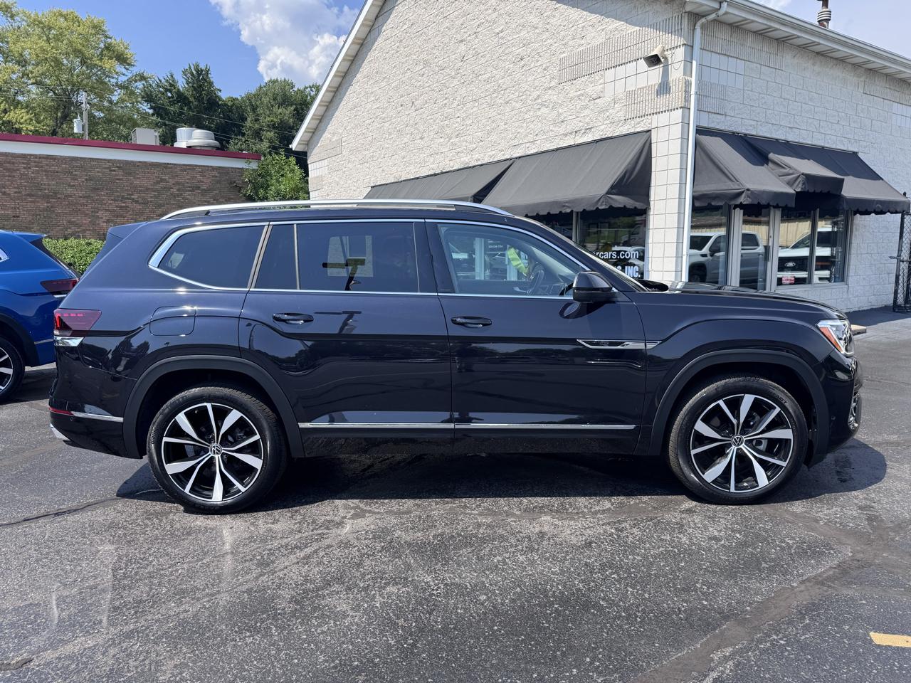 Volkswagen Atlas 2.0T SEL Premium R-Line 4MOTION 2026