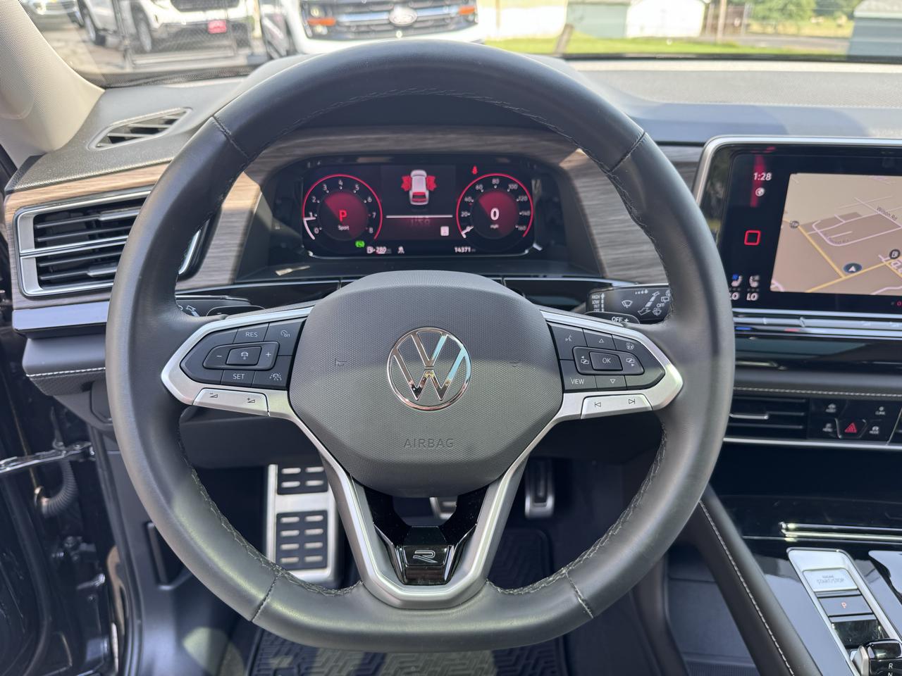 Volkswagen Atlas 2.0T SEL Premium R-Line 4MOTION 2026