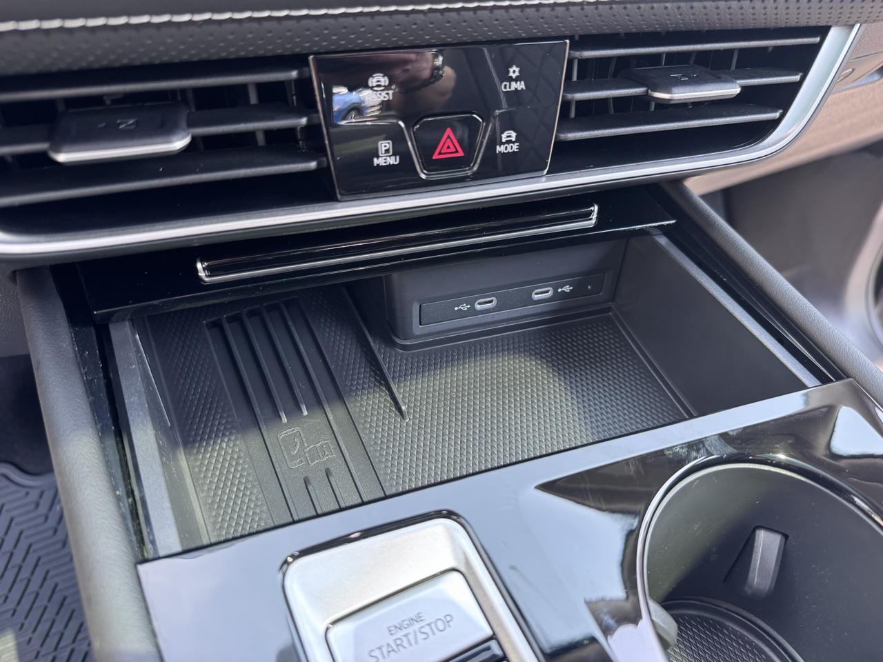 Volkswagen Atlas 2.0T SEL Premium R-Line 4MOTION 2026
