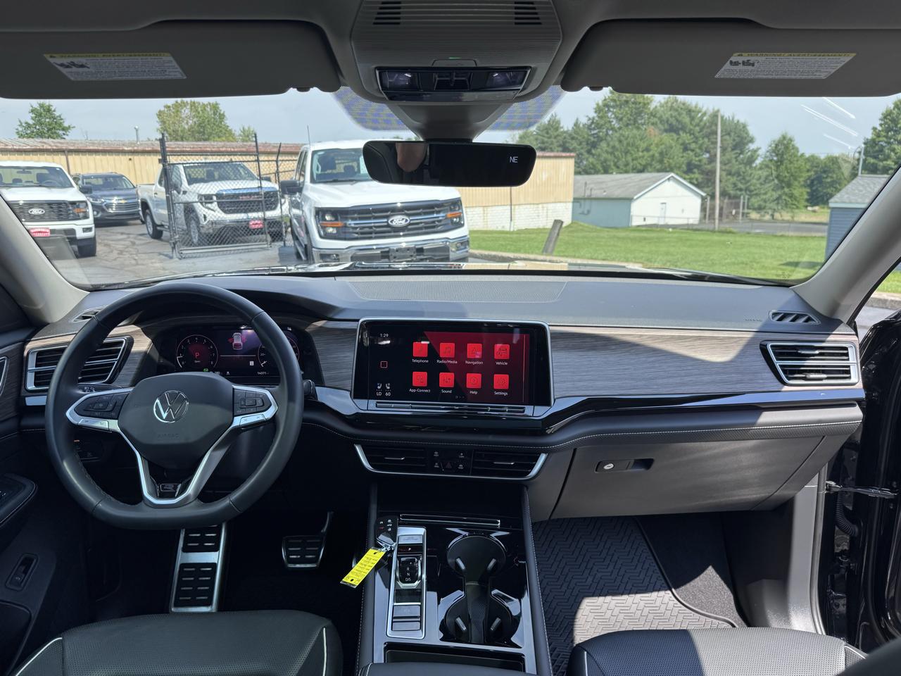Volkswagen Atlas 2.0T SEL Premium R-Line 4MOTION 2026
