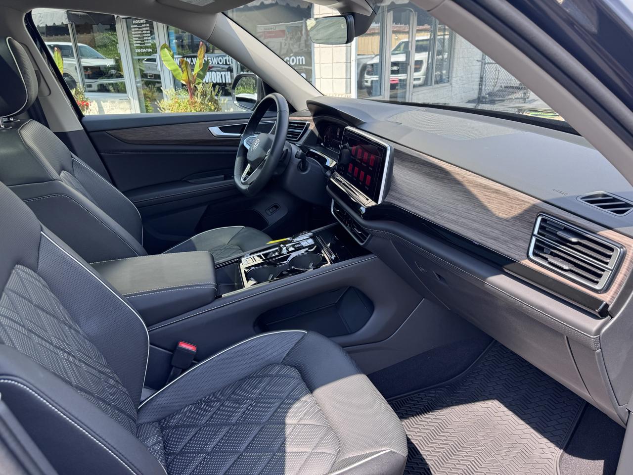 Volkswagen Atlas 2.0T SEL Premium R-Line 4MOTION 2026
