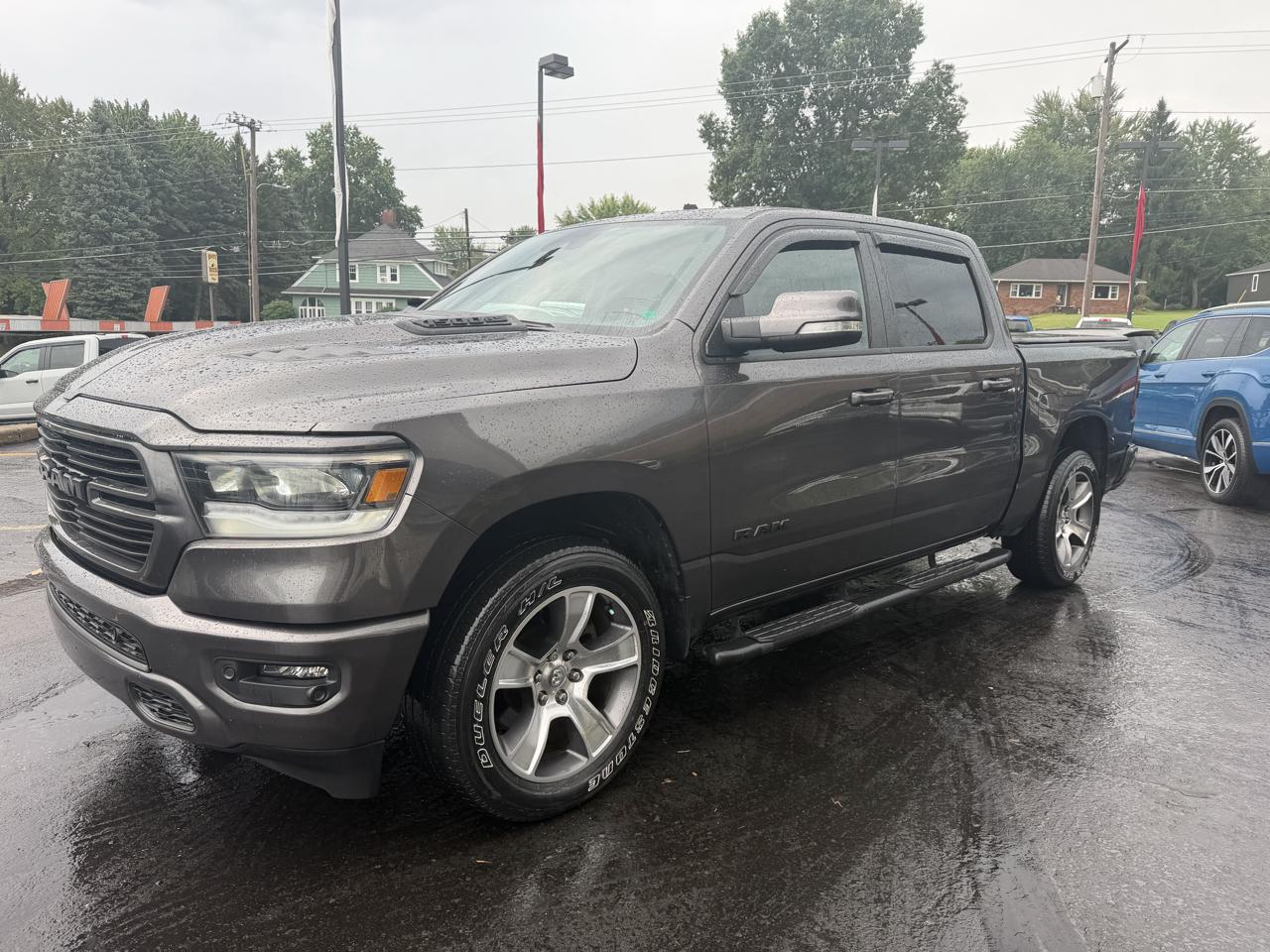 RAM 1500 Sport 4x4 Crew Cab 5'7" Box 2021
