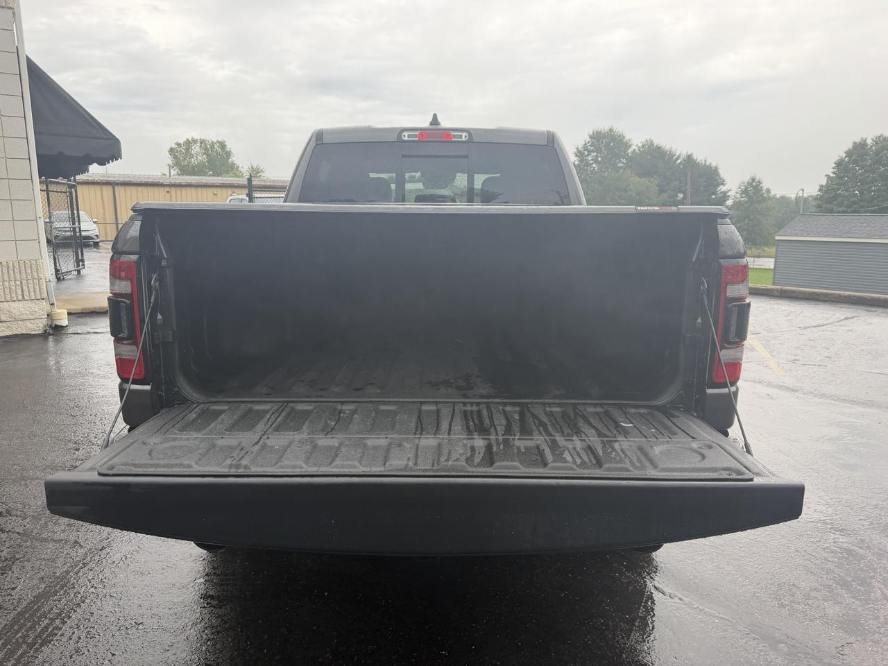 RAM 1500 Sport 4x4 Crew Cab 5'7" Box 2021